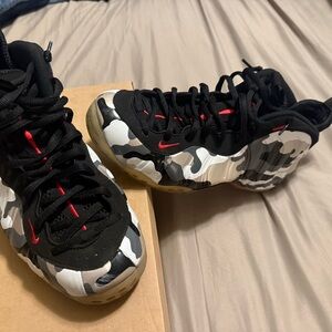 Nike Air Foamposite One PRM Black and Red